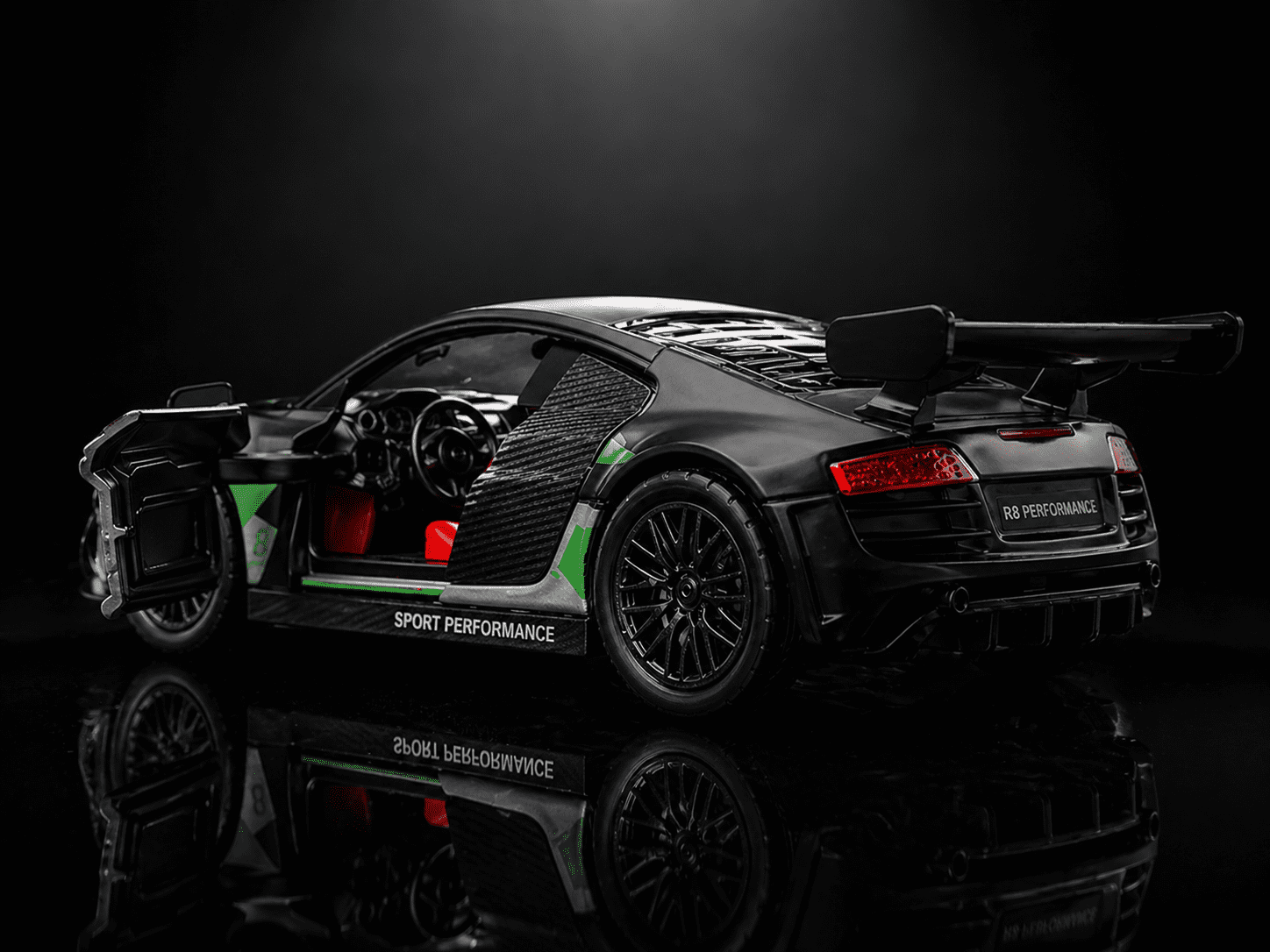 Mini R8 – Premium Die-Cast Pull Back Car